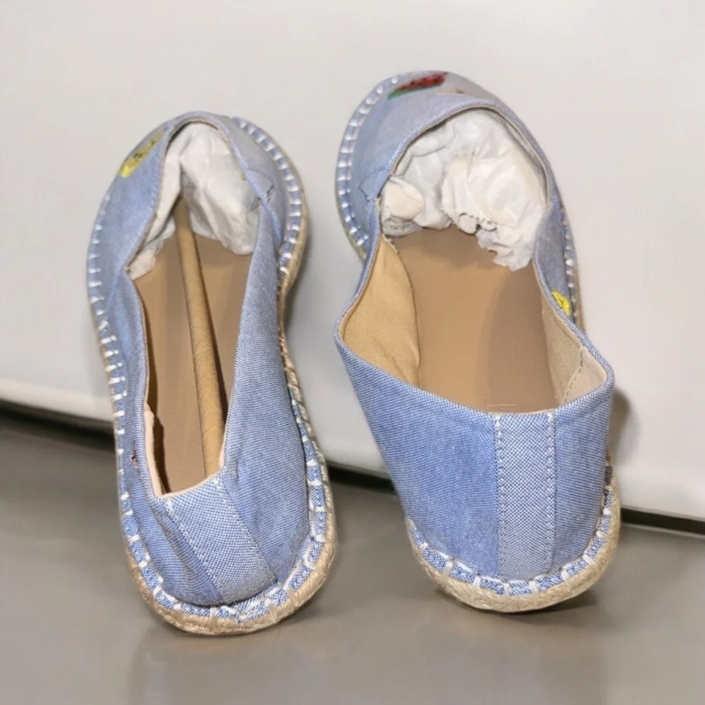 🌸NWT:LOFT CHAMBRAY FRUIT EMBROIDERED ESPADRILLE SLIP ON FLATS